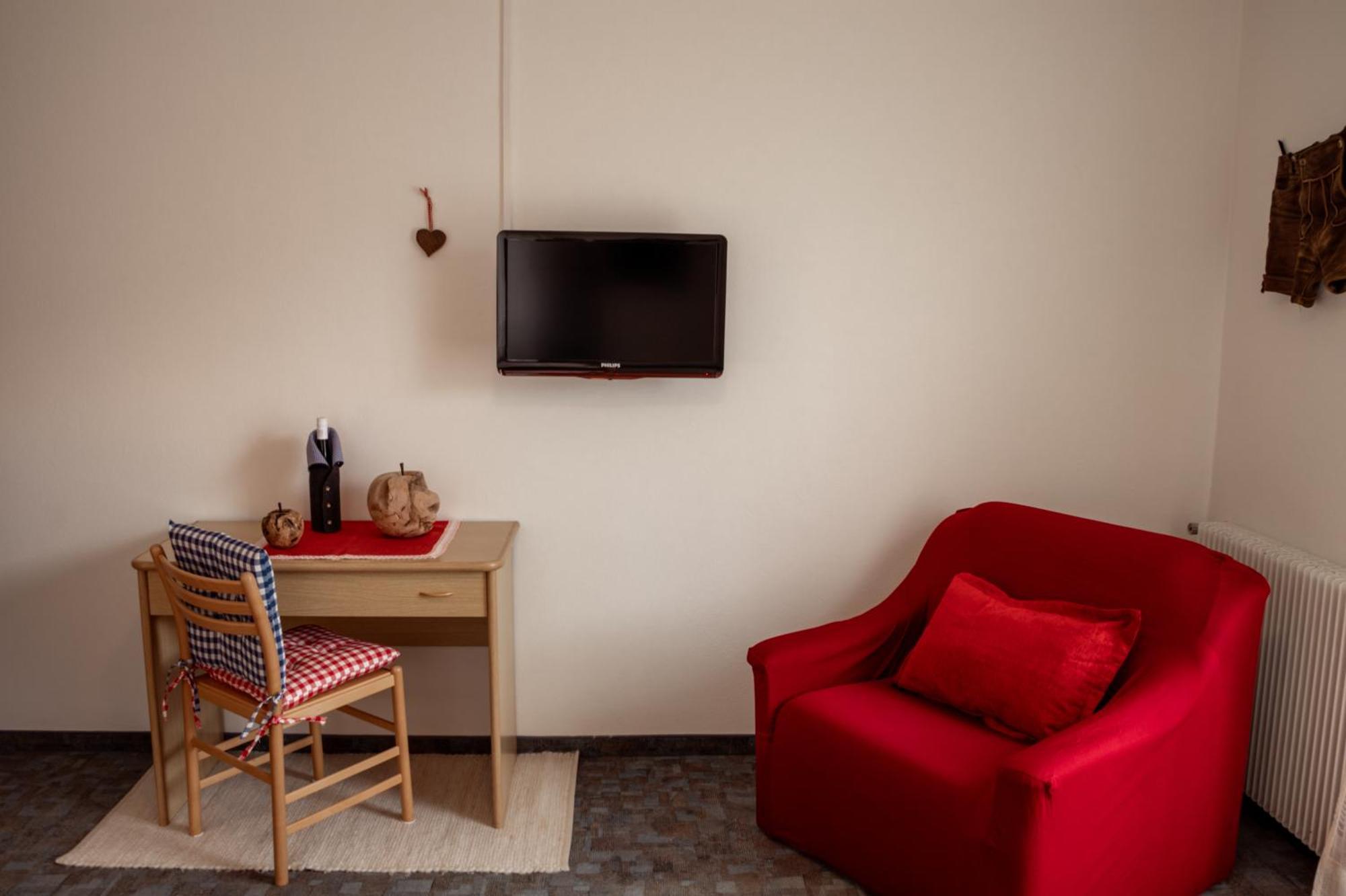 Garni Unterwegguetl Bed & Breakfast Naturns Ngoại thất bức ảnh